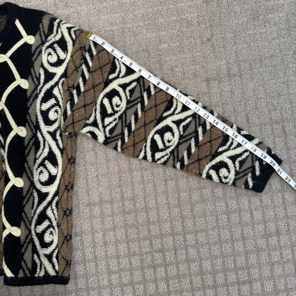 Vintage 90’s Cardigan Chunky Knit Sweater Neutrals Size Large 3D Abstract - Picture 5 of 6